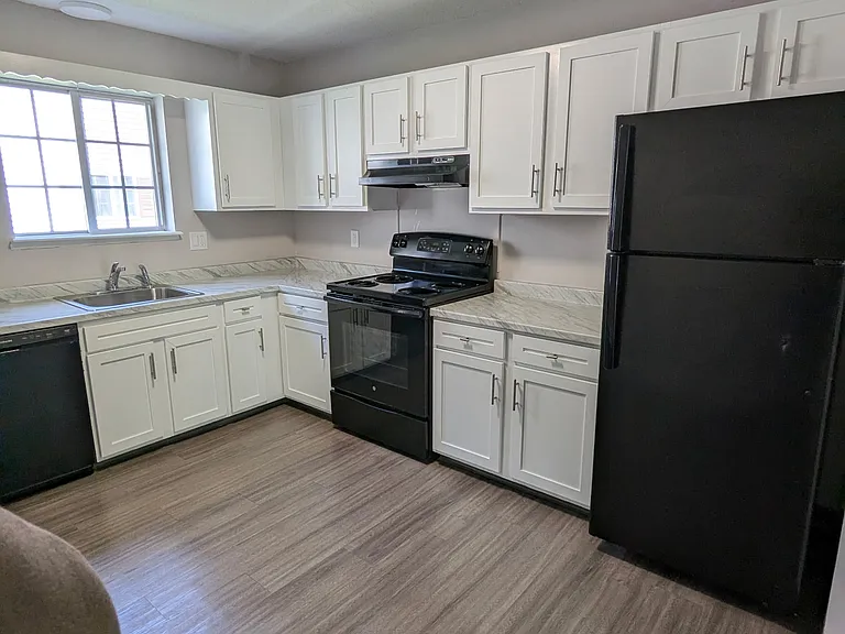 1141 E Main St #A4 — Photo 2