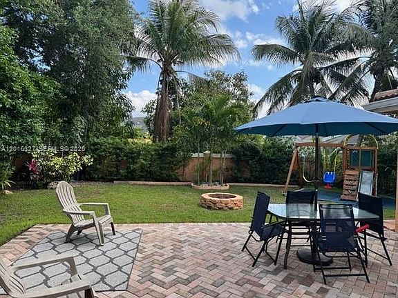 4th image of 9204 NW 54th St
