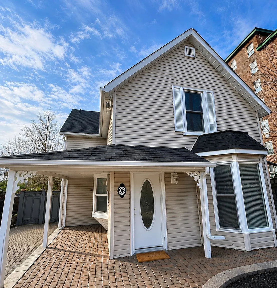 2 bed, $2,600 — Photo 1