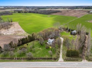 7047 W Custer STREET, Manitowoc, WI 54220