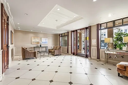 The Greenwich- Large & Bright 2bd/2ba Corner Unit W/ In Unit Lndry, Storage, Shared Terrace, Deck... — Photo 3