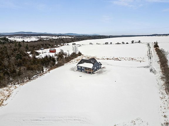 5th image of 302 Matthews Meadow