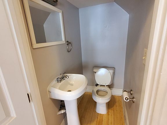 2nd image of 217 Albion Pl Unit 217