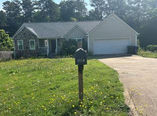 4210 Willow Springs Dr, Loganville, GA 30052