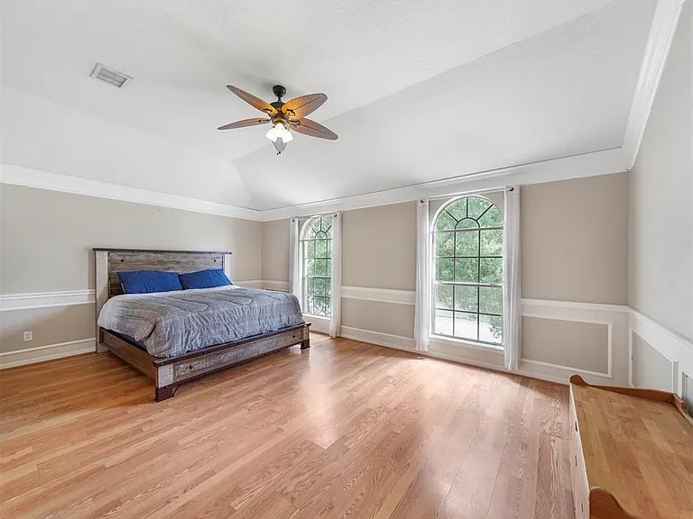 25719 Bearborough Dr — Photo 27