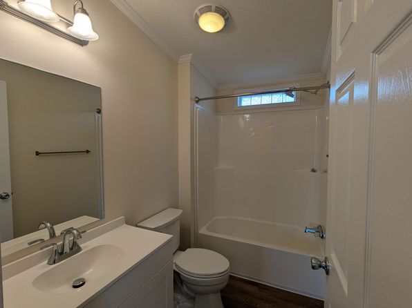Cloverleaf Communities | 718 Cloverleaf Cir, Delmont, PA