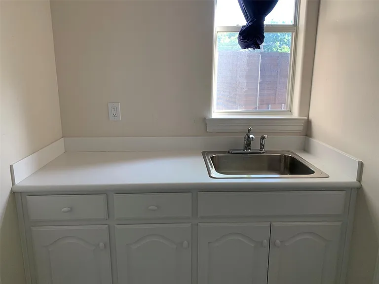17906 Old Preston Ct — Photo 13