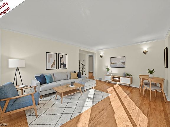 2nd image of 8112 Pelham Dr