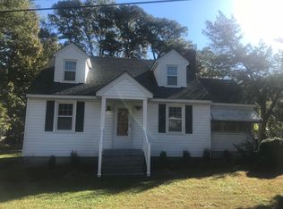 825 Shell Rd, Chesapeake, VA 23323