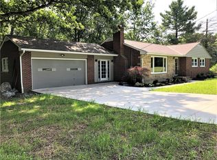 8536 Marden Dr, Novelty, OH 44072