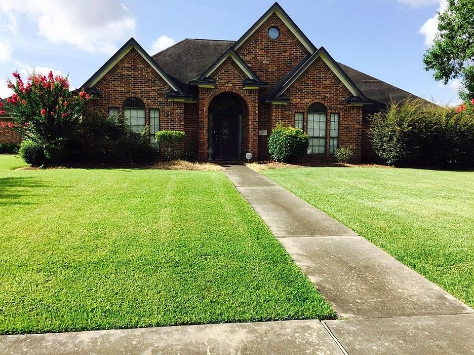 1st image of 201 Violet Ln