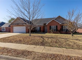 1206 N 35th St, Rogers, AR 72756