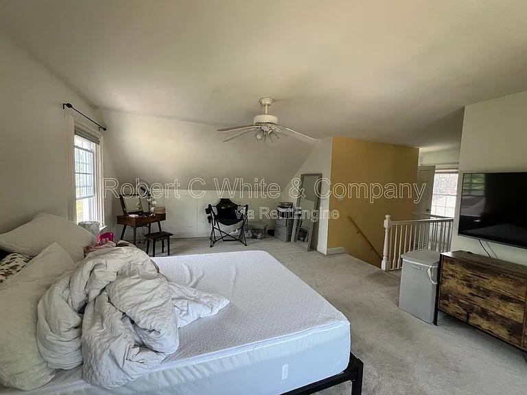 109 Ardmore St — Photo 16
