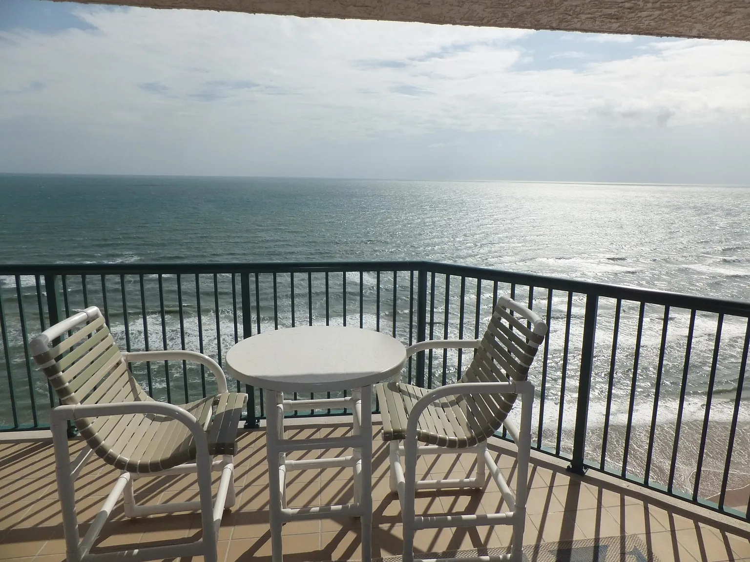 2 bed, 1674 sqft, $4,500 — Photo 3