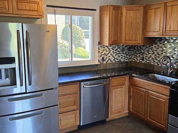 2nd image of 22 Jacqueline Rd APT F