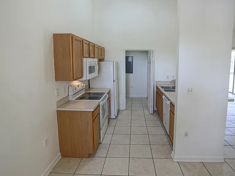 1603 Prestwick Pl — Photo 19