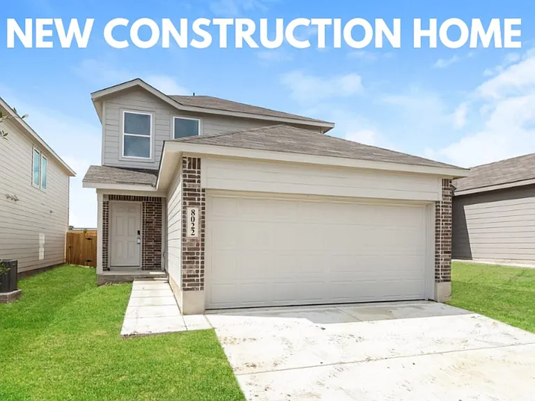 8022 Biggio Ln — Photo 1