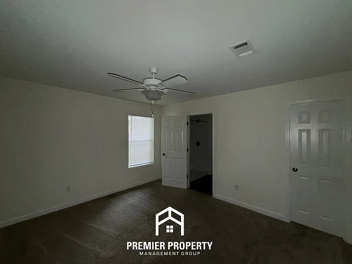 208 Bradford Cir — Photo 7