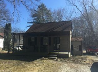 9572 Howland Springs Rd SE, Warren, OH 44484