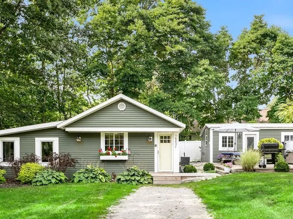 16837 Ferry St, Spring Lake, MI 49456