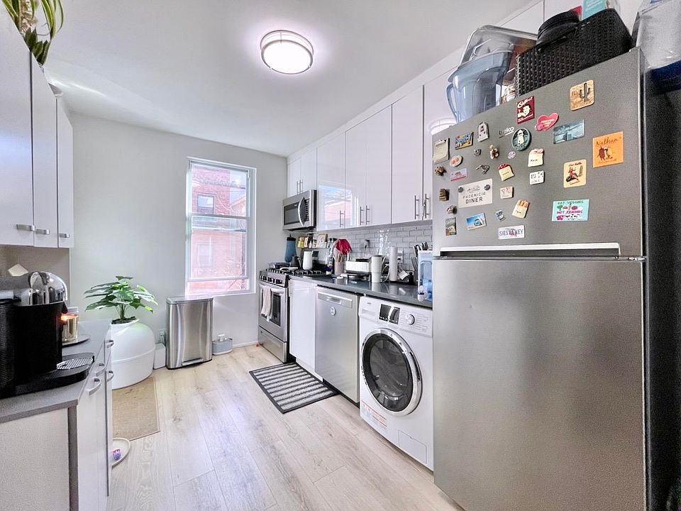 1st image of 379 Monmouth St #1