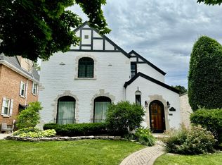 6213 N Kirkwood Ave, Chicago, IL