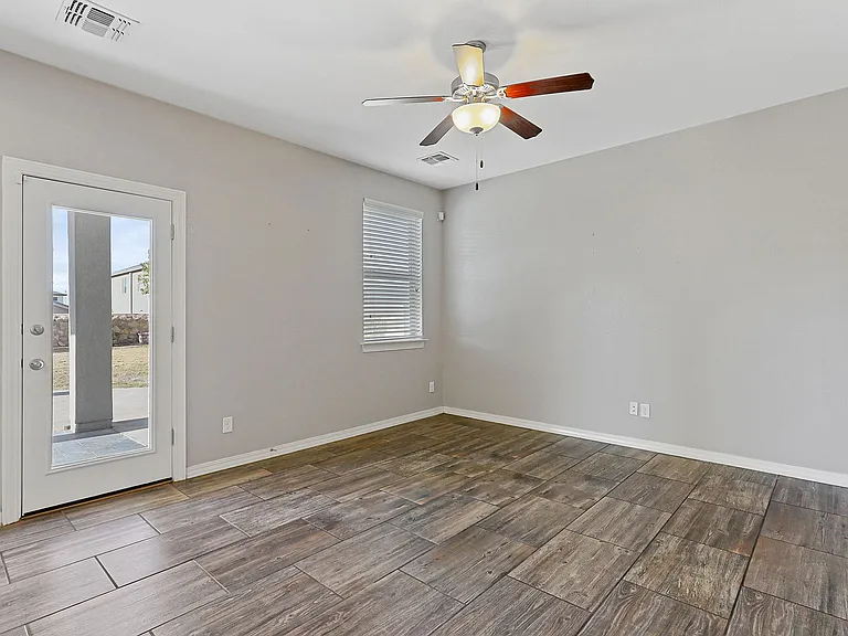 229 Gonzalo Cir — Photo 6
