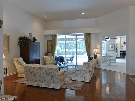 2nd image of 8 Bramblewood Pt
