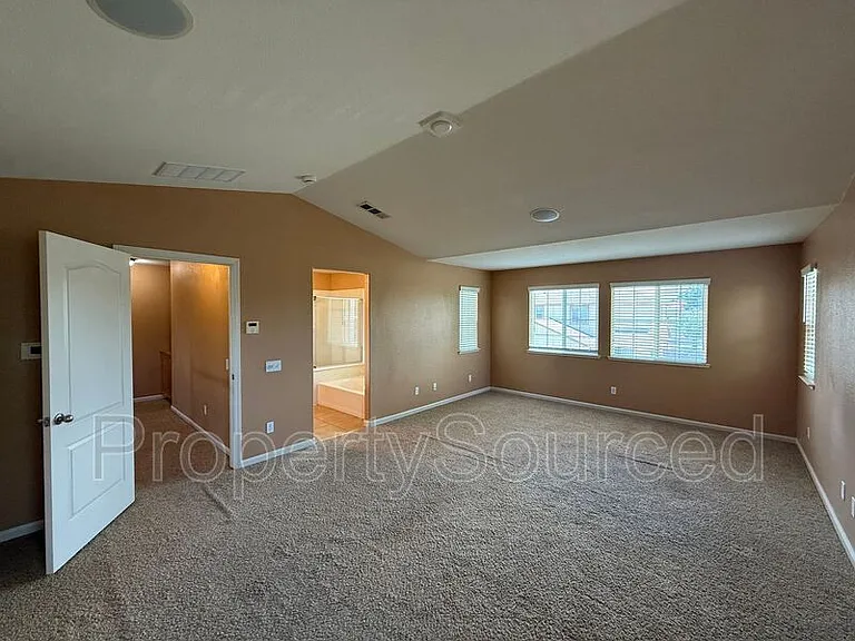 1688 Gathering Ln — Photo 29