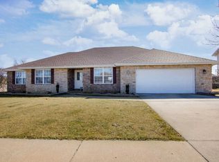 534 E Grace St, Republic, MO 65738