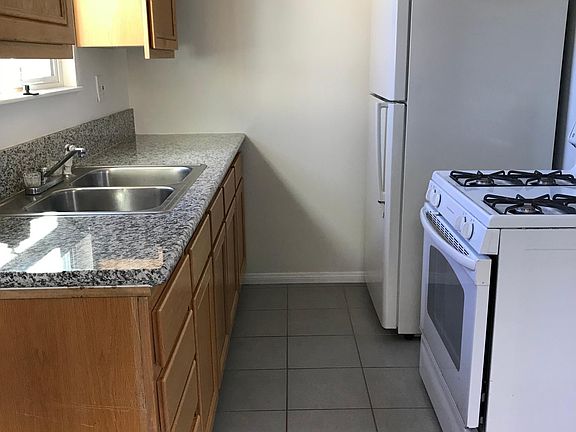 5th image of 4253 Van Dyke Ave #4253