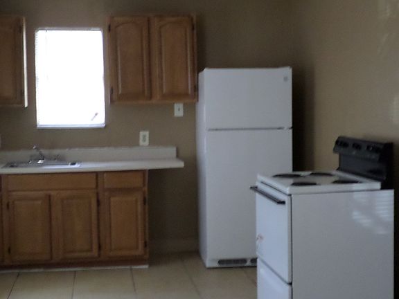 3rd image of 4818 Monterey St APT 3