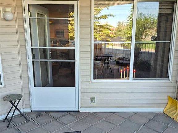 3rd image of 305 N 1st Ave NW #212