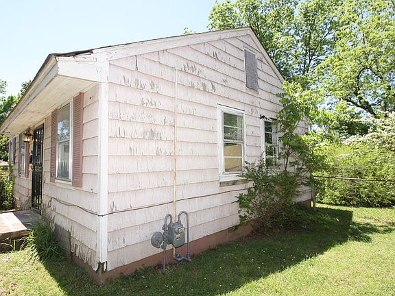 2nd image of 378 Fernwood Ave