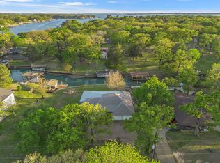 116 1st Oak Dr, Mabank, TX 75156