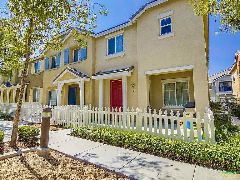 1449 Water Lily Dr #2 — Photo 1