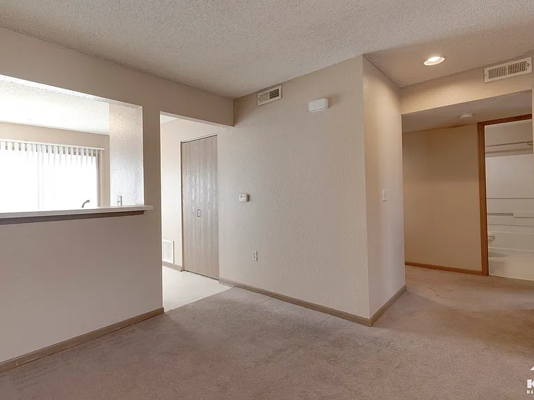 Country Meadow Residences — Photo 7