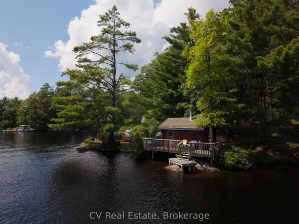 1037 Sunrise Dr S, Gravenhurst, ON P1P 1R3
