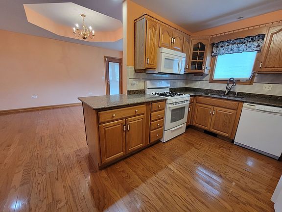4th image of 312 Kain St