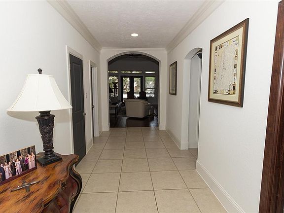 4th image of 3706 N Braeswood Blvd