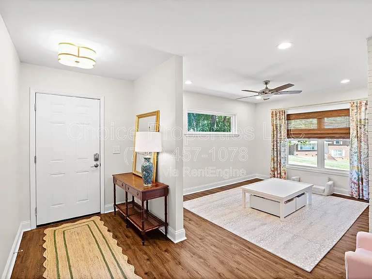 832 Stanfield Dr — Photo 5