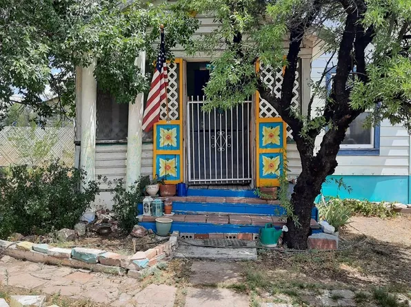 22550 Chino St, Seligman, AZ 86337