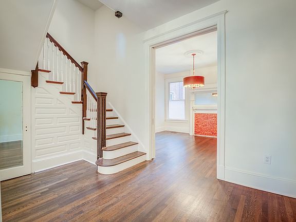 5th image of 1022 Park Rd NW #1