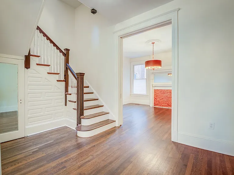 1022 Park Rd NW — Photo 5