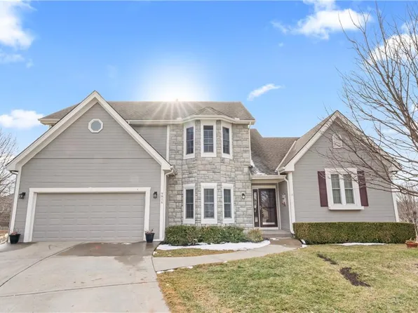 9816 N Hedges Ave, Kansas City, MO 64157