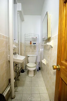 Rented by City Connections Realty | media 26