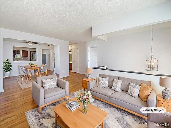 3rd image of 2524 Tanglewood Dr
