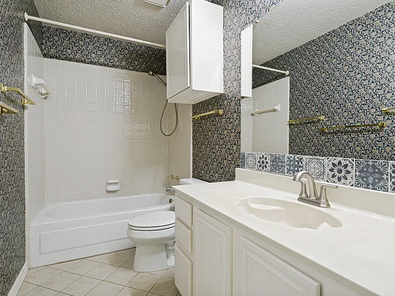 805 Stone Trail Dr — Photo 13