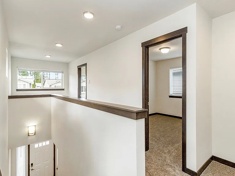 323 Penny Ave — Photo 12