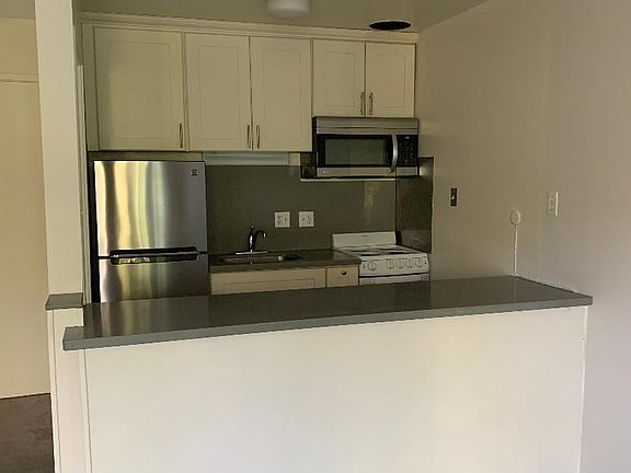 4th image of 833 N Humboldt St APT 315